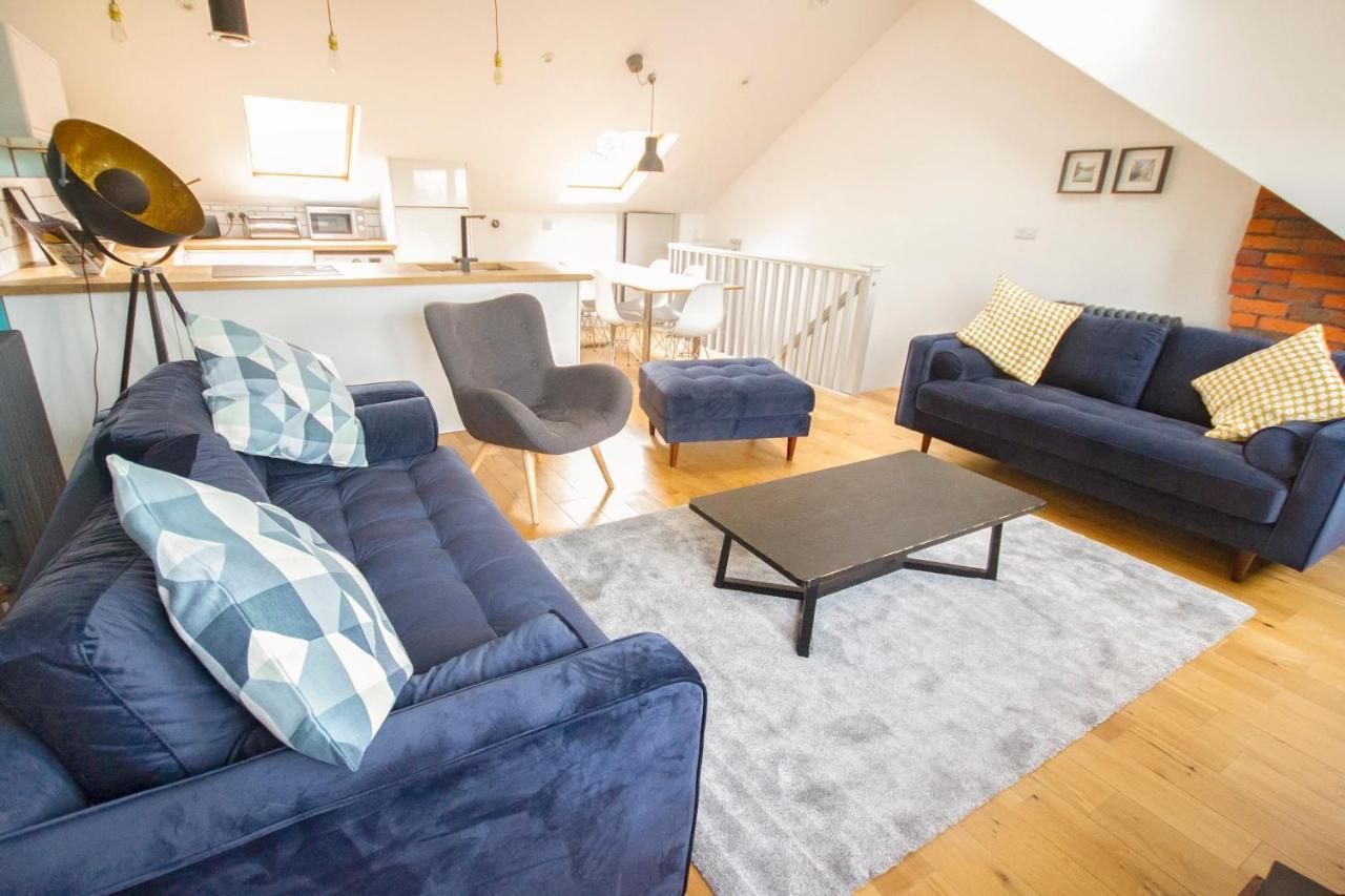 The Loft Winchester Bagian luar foto